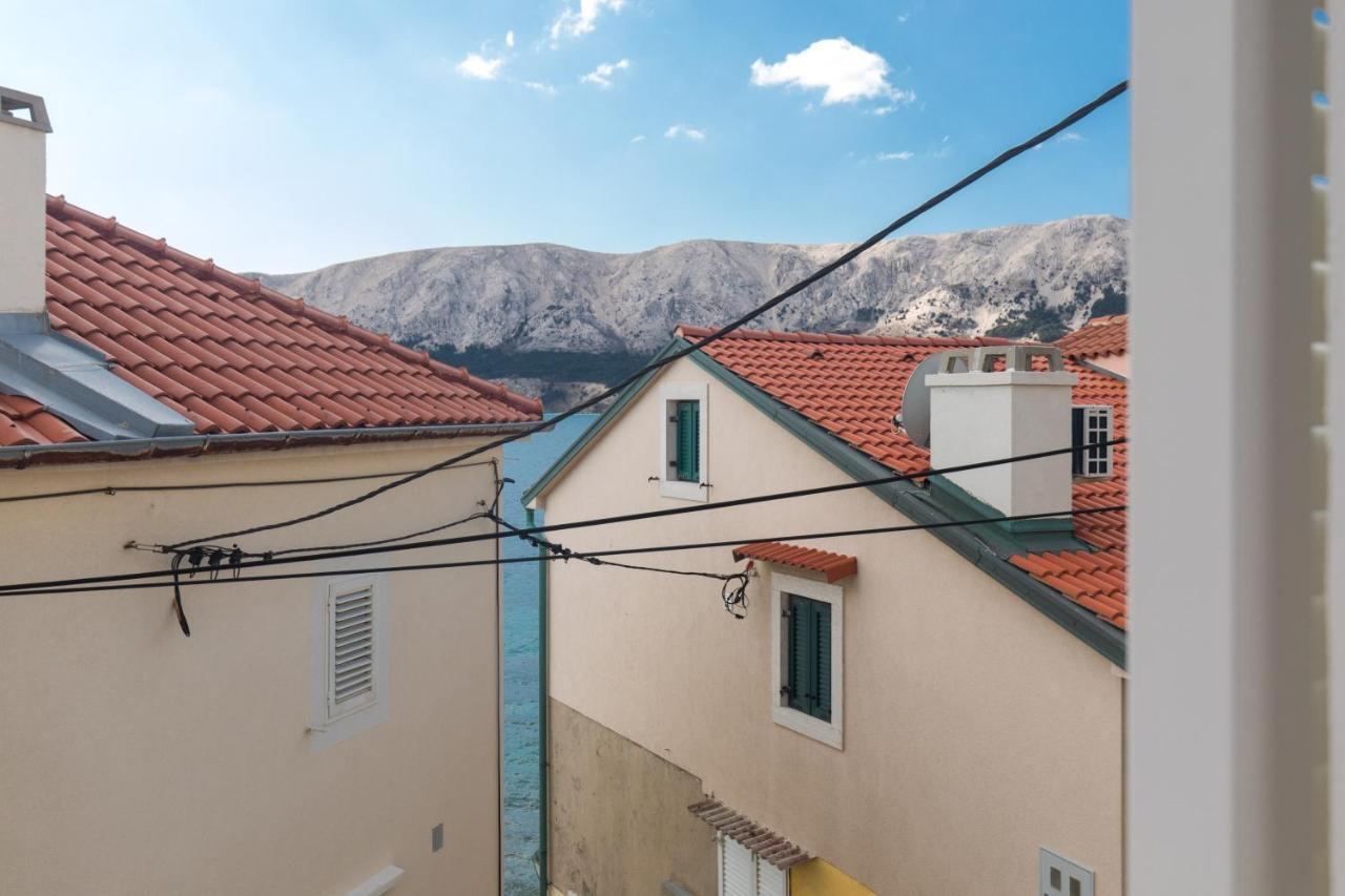Apartments Darko Near The Sea Baška Exteriör bild